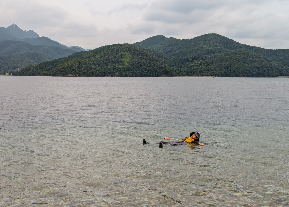 A relaxing floating in Tsushima.